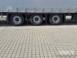 Schmitz Cargobull Curtainsider Mega Getränke