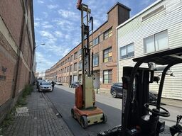JLG Toucan 8E-L