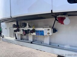 Schmitz Cargobull N/A THERMO KING SLXi 300 D+E