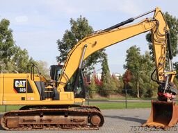 Caterpillar 323 07A | ROTOTILT | QUICK COUPLER | BUCKET