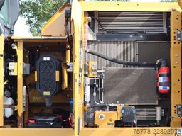Caterpillar 323 07A | ROTOTILT | QUICK COUPLER | BUCKET