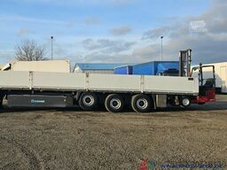 Krone Krone Baustoffauflieger +Moffett Mitnahmestapler