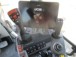 JCB 4220 iCon