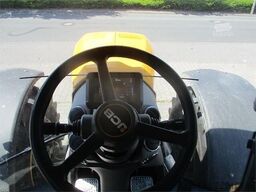 JCB 4220 iCon