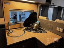 LMC Tourer Lift H 660 G Automatik 70 Jahre Markise