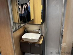 LMC Tourer Lift H 660 G Automatik 70 Jahre Markise