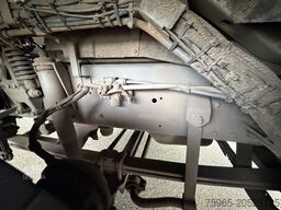 DAF CF 75.250 EURO 3 MANUAL GEARBOX VAN BEURDEN ISOL