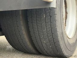 DAF CF 75.250 EURO 3 MANUAL GEARBOX VAN BEURDEN ISOL