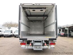 MERCEDES-BENZ Atego 1322*2xCarrier Kühlkoffer 6.56m*LBW*Klima*