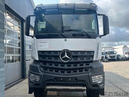 Mercedes-Benz Arocs 3340 A 6x6 Cargo Truck