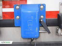 SCHMITZ CARGOBULL SKO Double Deck FP60 ThermoKing SLXi 300