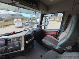 VOLVO FM330