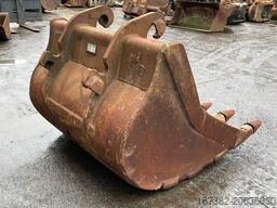 Verachtert Bucket with teeth