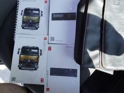 Renault D12 / New galvanized tow truck superstru