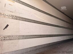 KRONE SZ - Mega Koffer mit Rampenhalterung