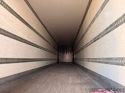 KRONE SZ - Mega Koffer mit Rampenhalterung