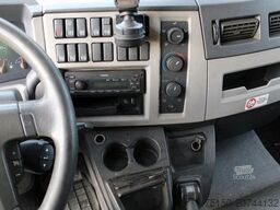 VOLVO FL 210 4x2 BL - Edscha fähig - Nr.: 451