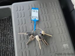 IVECO Eurocargo 120E22 / Bootstransport