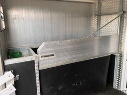 IVECO M752 3-4 Pferde kl. Wohnung.