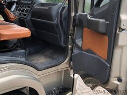 IVECO M752 3-4 Pferde kl. Wohnung.