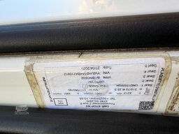 Volvo FM 330 19T FRIGO - CARRIER SUPRA 950MT + LIFT -...