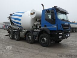 IVECO TRAKKER 450