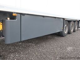 Schmitz Cargobull SKO 24 bitemp Multitemp Doppelstock Carrier