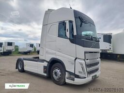 VOLVO FH 500 XL i-ParkCool ACC Side Skirts