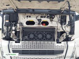 VOLVO FH 500 XL i-ParkCool ACC Side Skirts