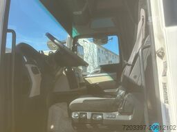 MAN / Schmitz TGX 18.420 LLS-U Lowliner/MEGA Auflieger