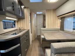 HOBBY De Luxe 545 KMF Modell 2025 / 2000 Kg Achse