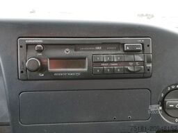 MERCEDES-BENZ 412D KOFFER 3,7M/ LBW/ BIS 3,5T