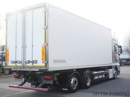 MAN TGX 26.480 / 6x2 / BDF Igloocar