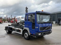 Volvo FL 220 HAAKARMSYSTEEM