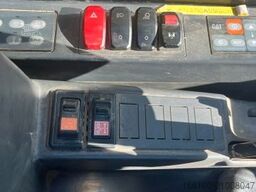 CATERPILLAR 320 F mit OilQuick 70/55 Rototiltsteuerung