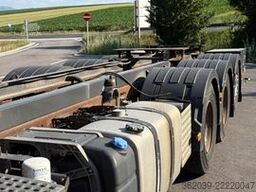 VOLVO FAHRGEESTELL
