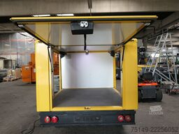 STREETSCOOTER B14, 2.100mm lang, Elektro, Seitliche Klappen