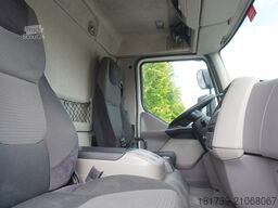 DAF LF 220 / Refrigerator 16 EPAL Multitemp