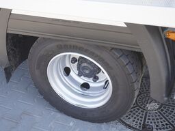 Iveco Eurocargo 100-190 4x2 E6 / Refrigerator