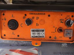 Renault D12 / Lamberet refrigerated truck / lift