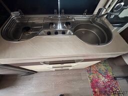HOBBY Prestige 495 UL mit Einzelbetten aus 1. Hand