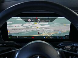 MERCEDES-BENZ V 250 d AMG Lang AMG NAVI AHK DISTR 360° LED