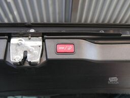 MERCEDES-BENZ V 250 d AMG Lang AMG NAVI AHK DISTR 360° LED