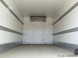 DAF LF 220 FA/6,10 m. lang/Carrier Supra 550/Luftfed