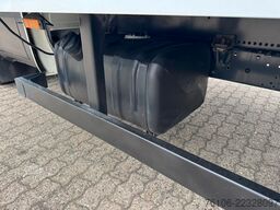 IVECO Daily 72C18 Hi Matic Koffer mit Ladebordwand