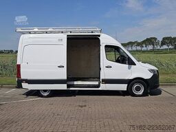 MERCEDES-BENZ SPRINTER 315 L2H2 LED RWD Mbux!