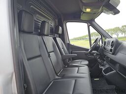 MERCEDES-BENZ SPRINTER 311 L1H1 2xZijdeur Mbux!