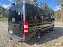 Mercedes-Benz Sprinter Minibus – 11 seats – Two sets of tires