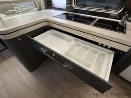 HOBBY Excellent 560 CFe 2000 kg Aluminiumfelgen silber