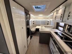 HOBBY Excellent 560 CFe 2000 kg Aluminiumfelgen silber